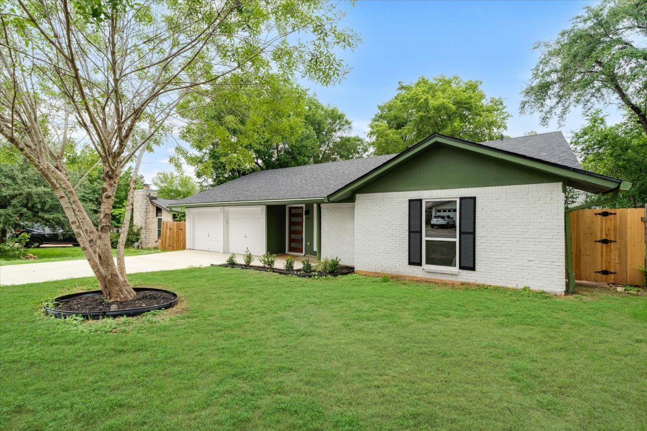 6225 Hillston Dr, Austin, TX 78745 Main Photo