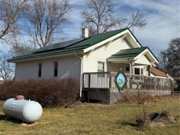 201 E Mcpherson Street, Hopkins, MO 64461