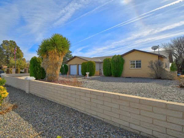 3102 May Circle SE, Rio Rancho, NM 87124