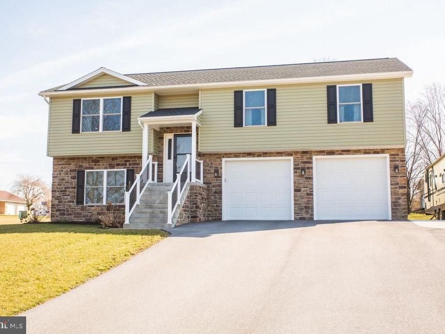 10193 Cardinal Drive, Orrstown, PA 17244 Main Photo