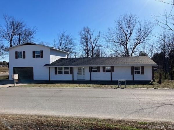2001 tyler, Pocahontas, AR 72455