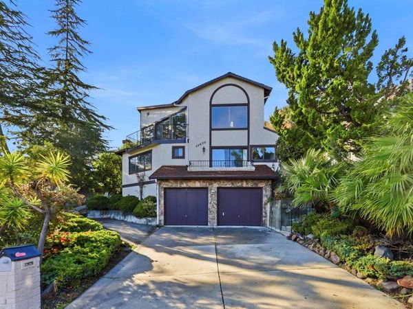 22670 22670 San Juan Rd, Cupertino, CA 95014