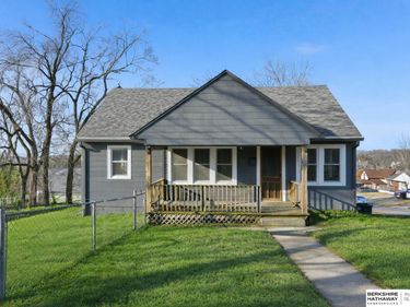 3220 N 69 Street, Omaha, NE 68104