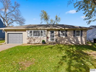 12506 A Street, Omaha, NE 68144
