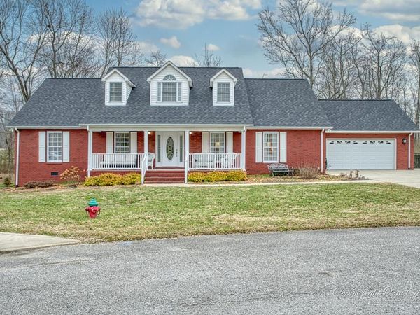 317 Taylor Cir, Cookeville, TN 38506
