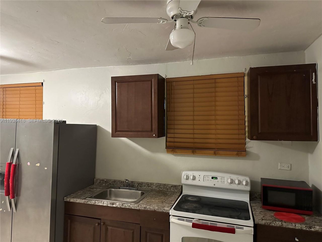 465 NE 157th Ter, Unit 2, Miami, FL 33162 Photo