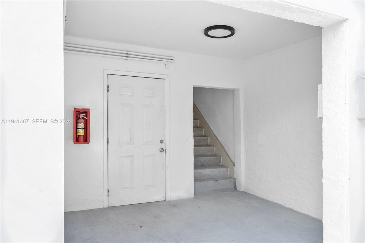 418 NW 9th Ave, Miami, FL 33128 Photo