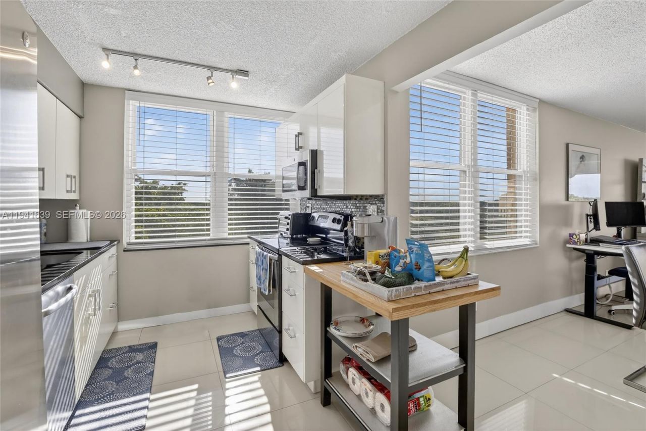 3671 Environ Blvd , Unit 564, Lauderhill, FL 33319 Photo