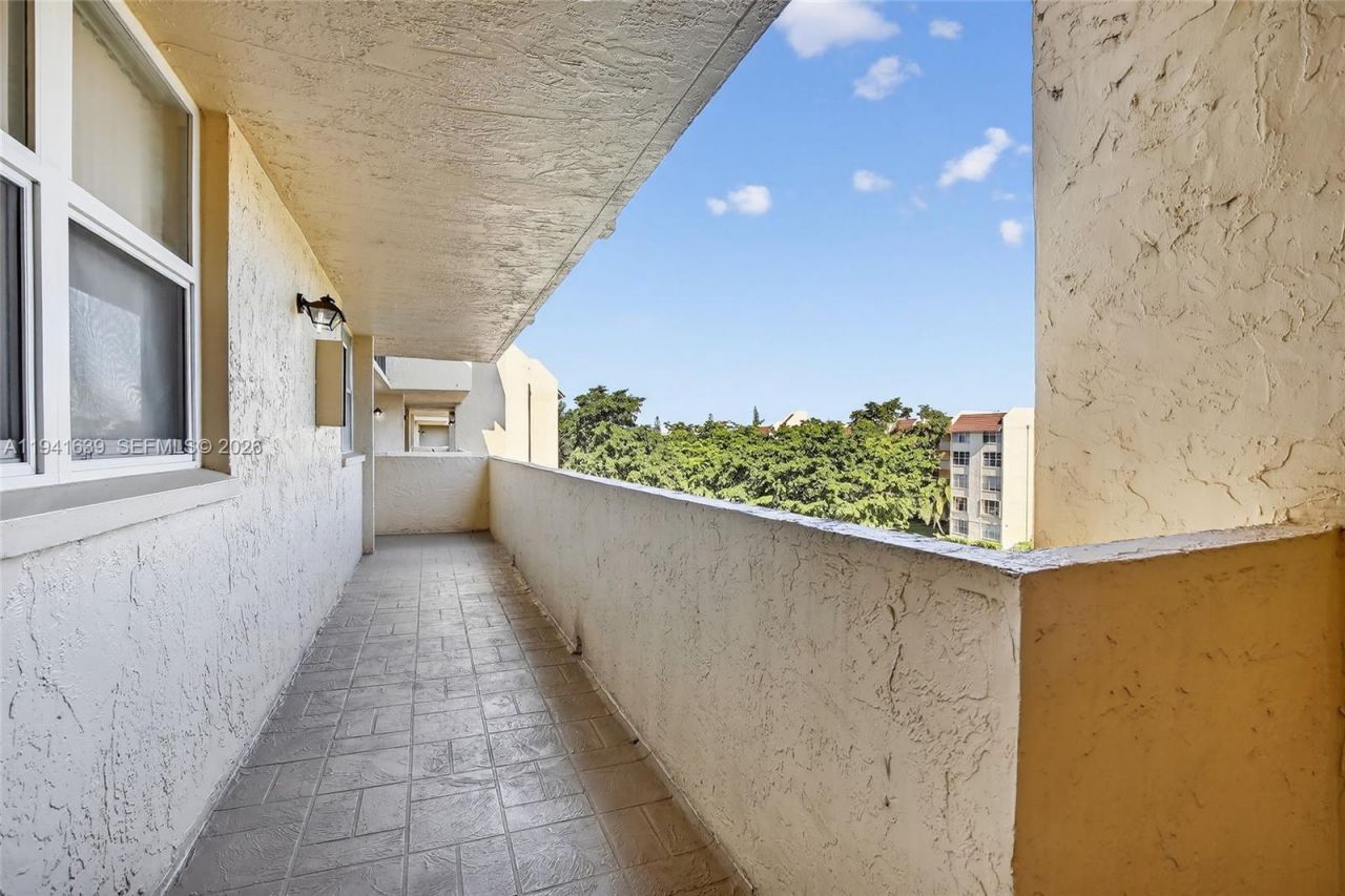 3671 Environ Blvd , Unit 564, Lauderhill, FL 33319 Photo