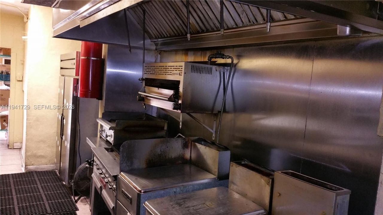 13914 NW 7th Ave, Miami, FL 33168 Photo