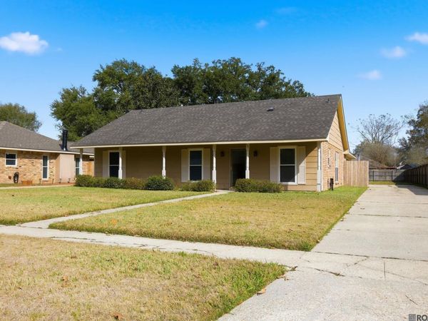 7835 Board Dr, Baton Rouge, LA 70817