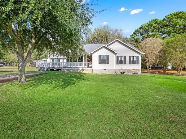 145 Vista Drive, Eustace, TX 75124