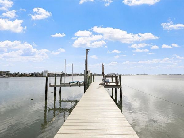 311 SUNSET DRIVE N, ST PETERSBURG, FL 33710