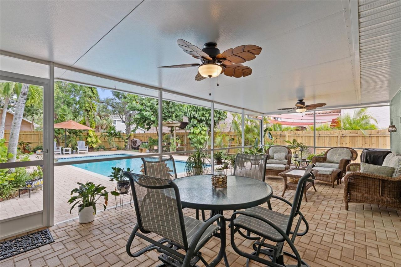 311 Sunset Drive N, Saint Petersburg, FL 33710 Photo