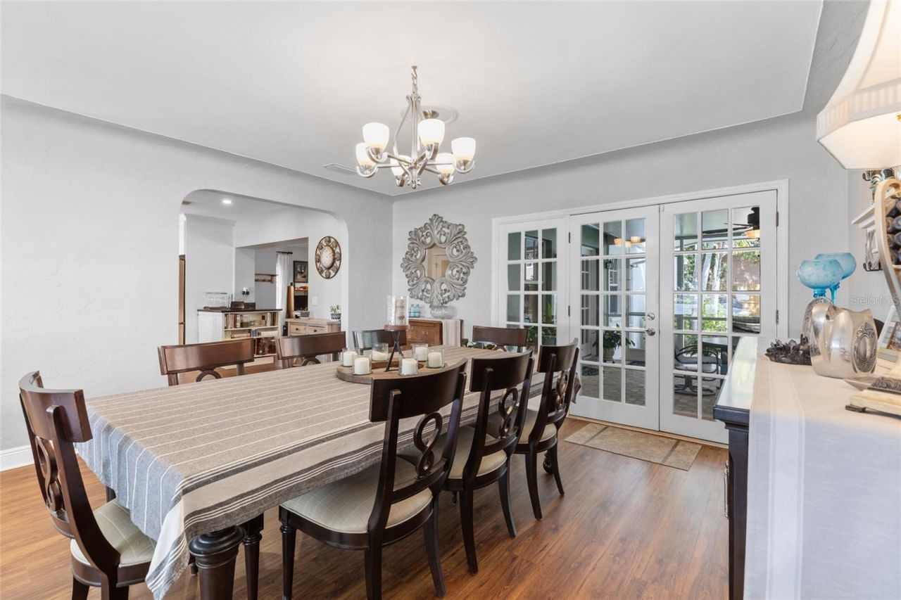 311 Sunset Drive N, Saint Petersburg, FL 33710 Photo