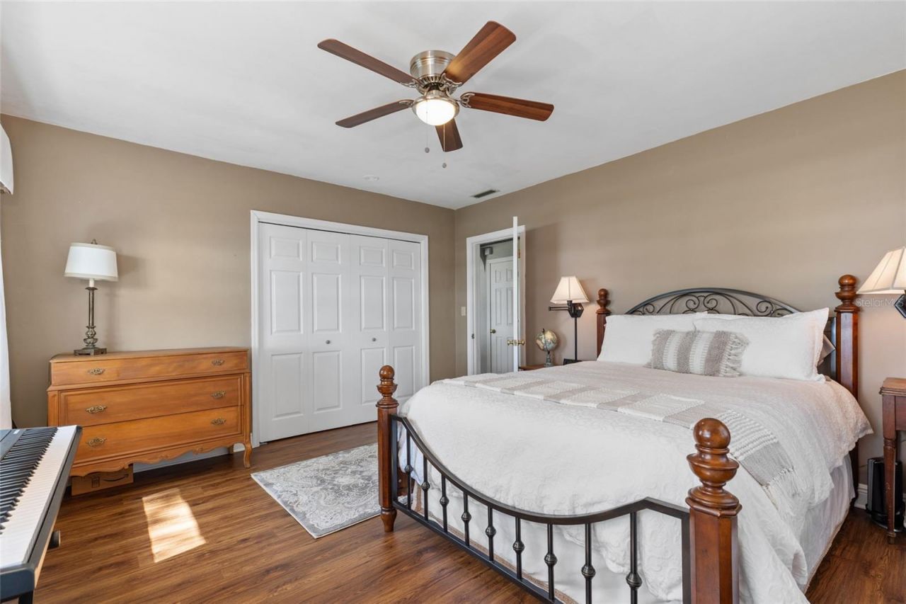 311 Sunset Drive N, Saint Petersburg, FL 33710 Photo