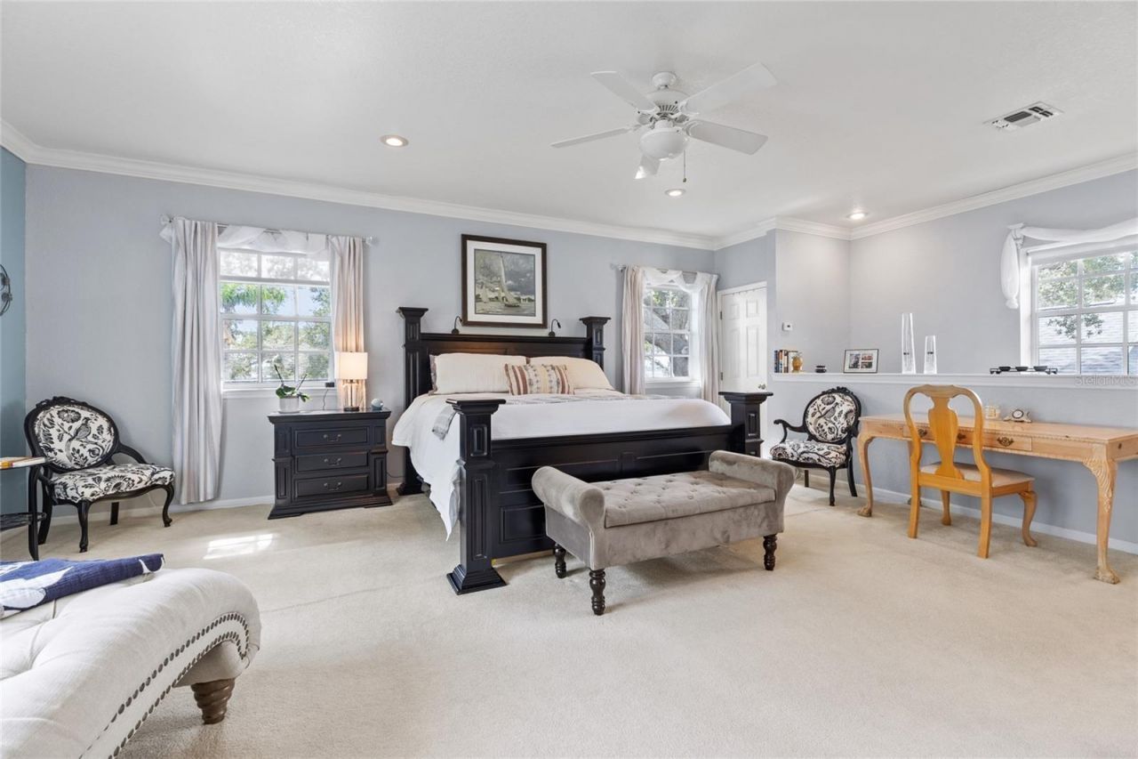 311 Sunset Drive N, Saint Petersburg, FL 33710 Photo