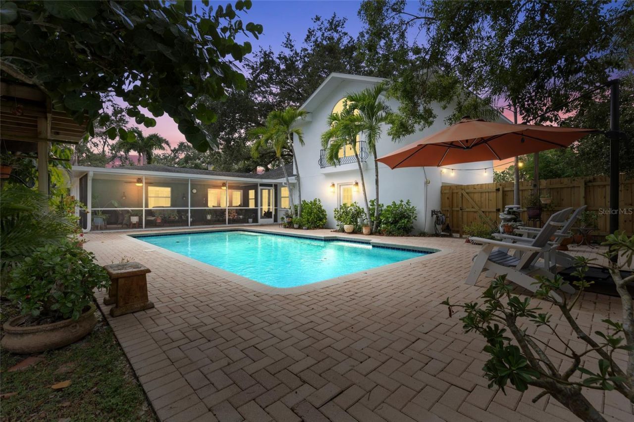 311 Sunset Drive N, Saint Petersburg, FL 33710 Photo