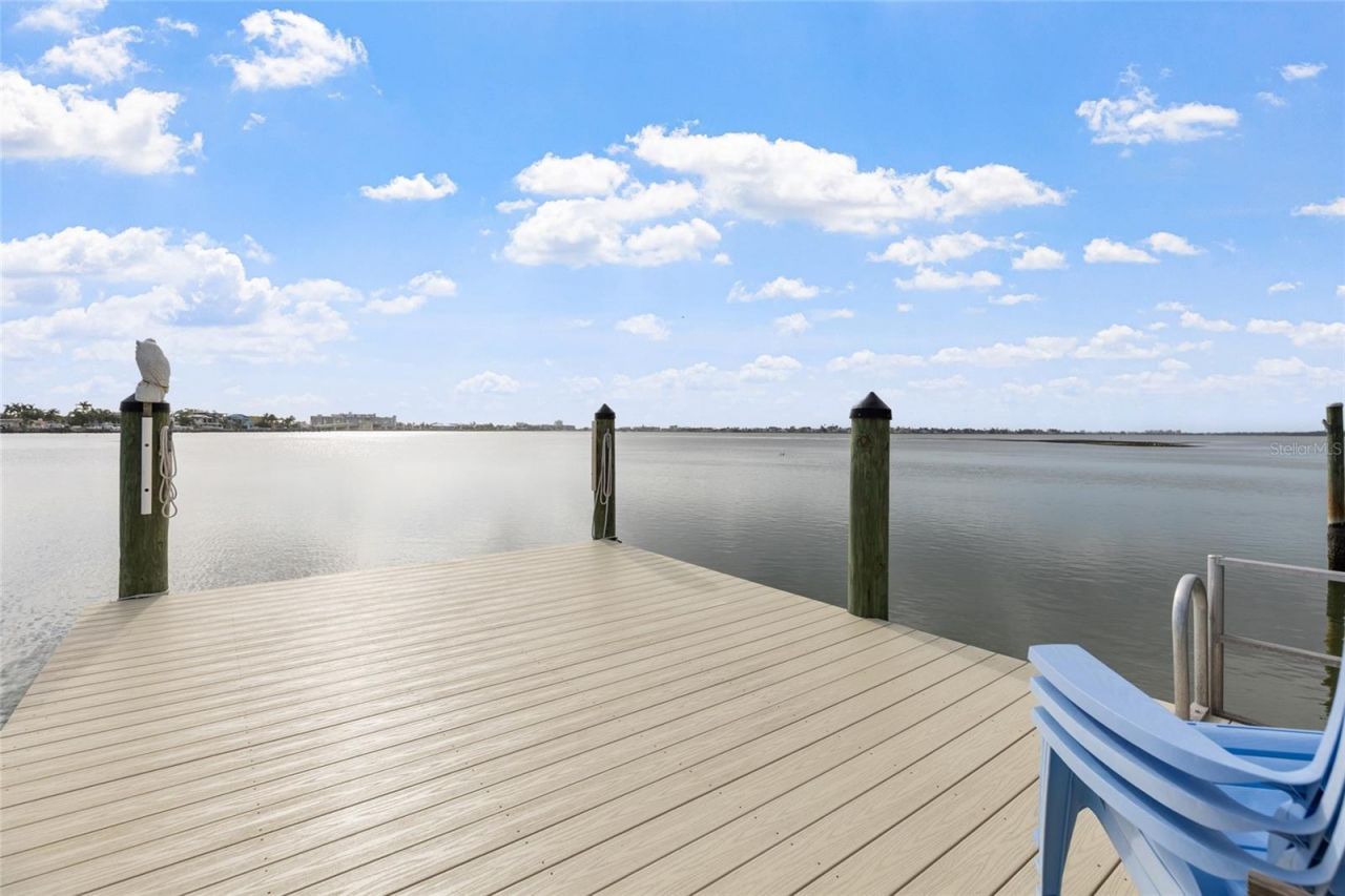 311 Sunset Drive N, Saint Petersburg, FL 33710 Photo