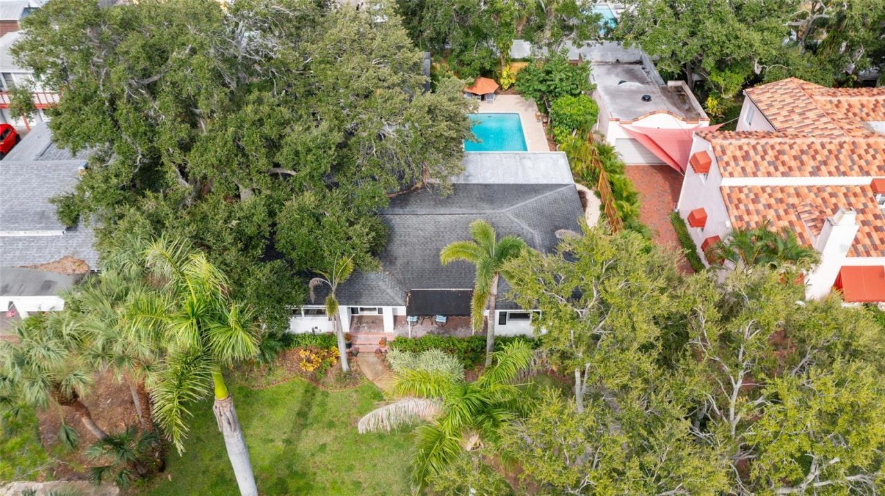 311 Sunset Drive N, Saint Petersburg, FL 33710 Photo