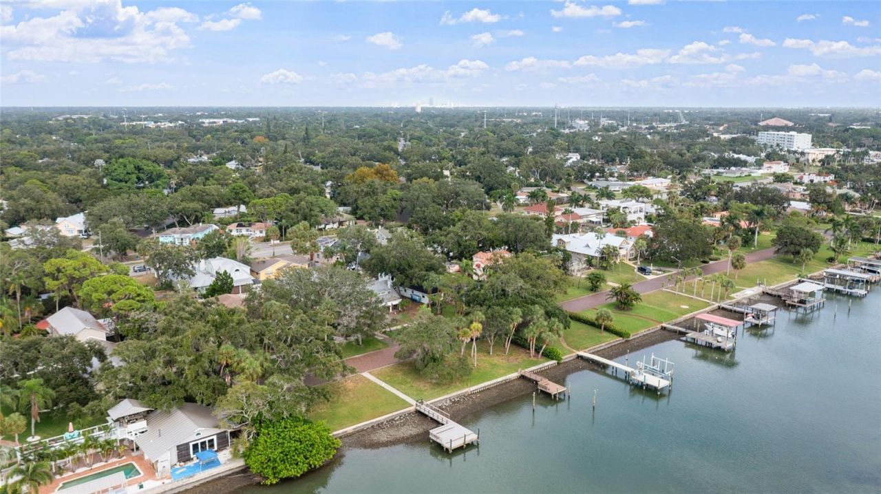 311 Sunset Drive N, Saint Petersburg, FL 33710 Photo