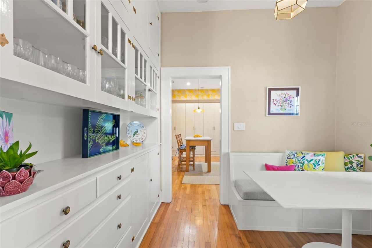 426 20th Avenue Ne, Saint Petersburg, FL 33704 Photo