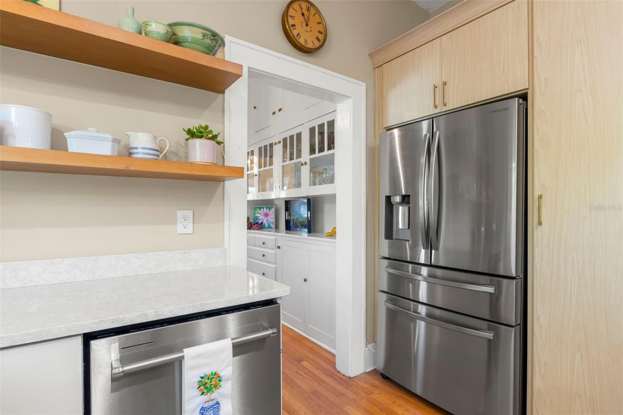 426 20th Avenue Ne, Saint Petersburg, FL 33704 Photo