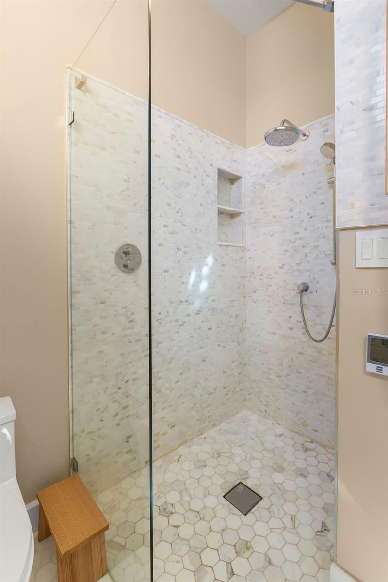 426 20th Avenue Ne, Saint Petersburg, FL 33704 Photo