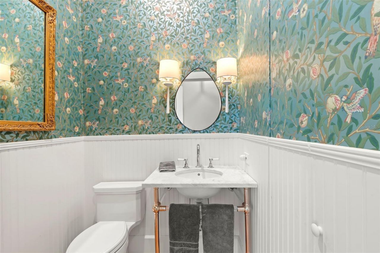 426 20th Avenue Ne, Saint Petersburg, FL 33704 Photo