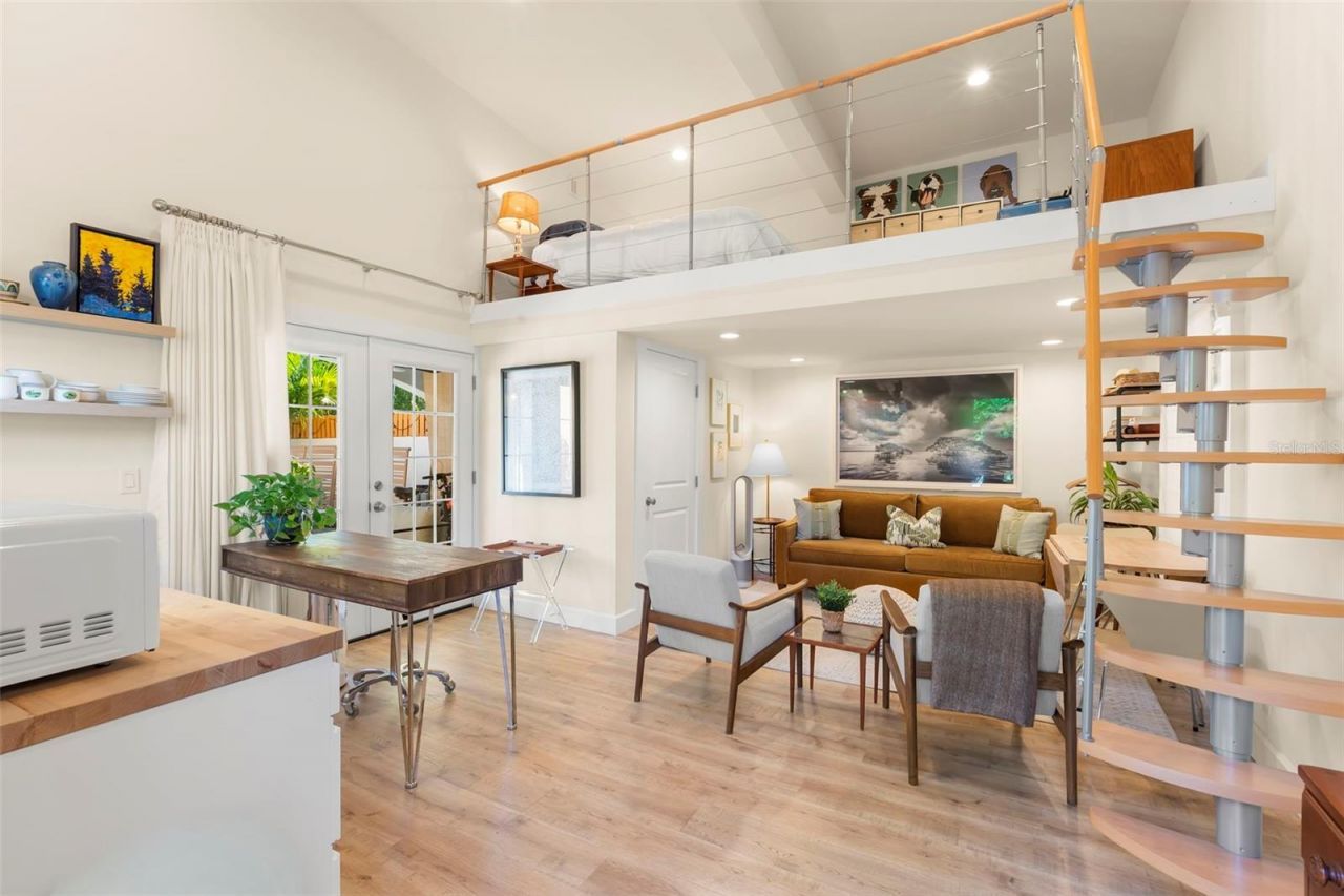 426 20th Avenue Ne, Saint Petersburg, FL 33704 Photo