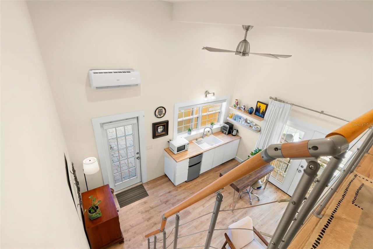 426 20th Avenue Ne, Saint Petersburg, FL 33704 Photo