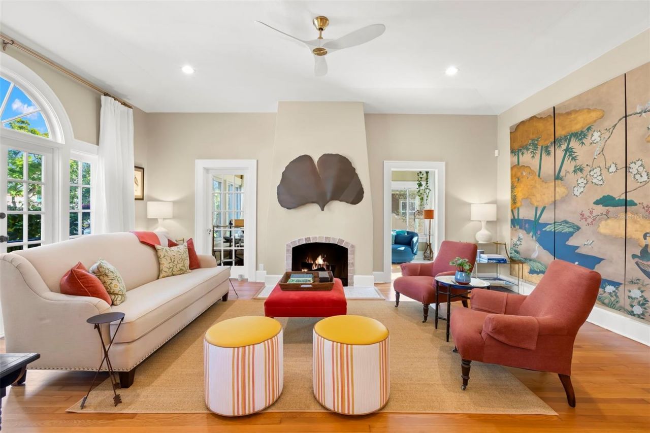 426 20th Avenue Ne, Saint Petersburg, FL 33704 Photo