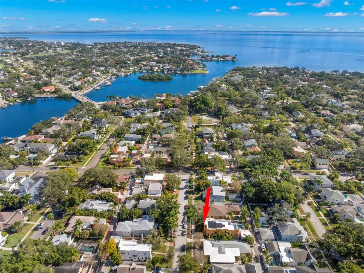 426 20th Avenue Ne, Saint Petersburg, FL 33704 Photo