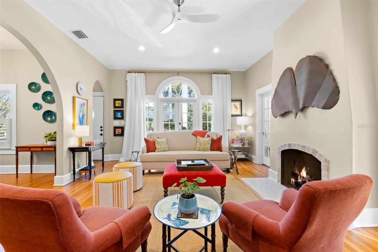 426 20th Avenue Ne, Saint Petersburg, FL 33704 Photo