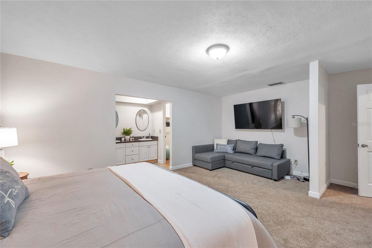 7405 Williams Road, Seffner, FL 33584 Photo