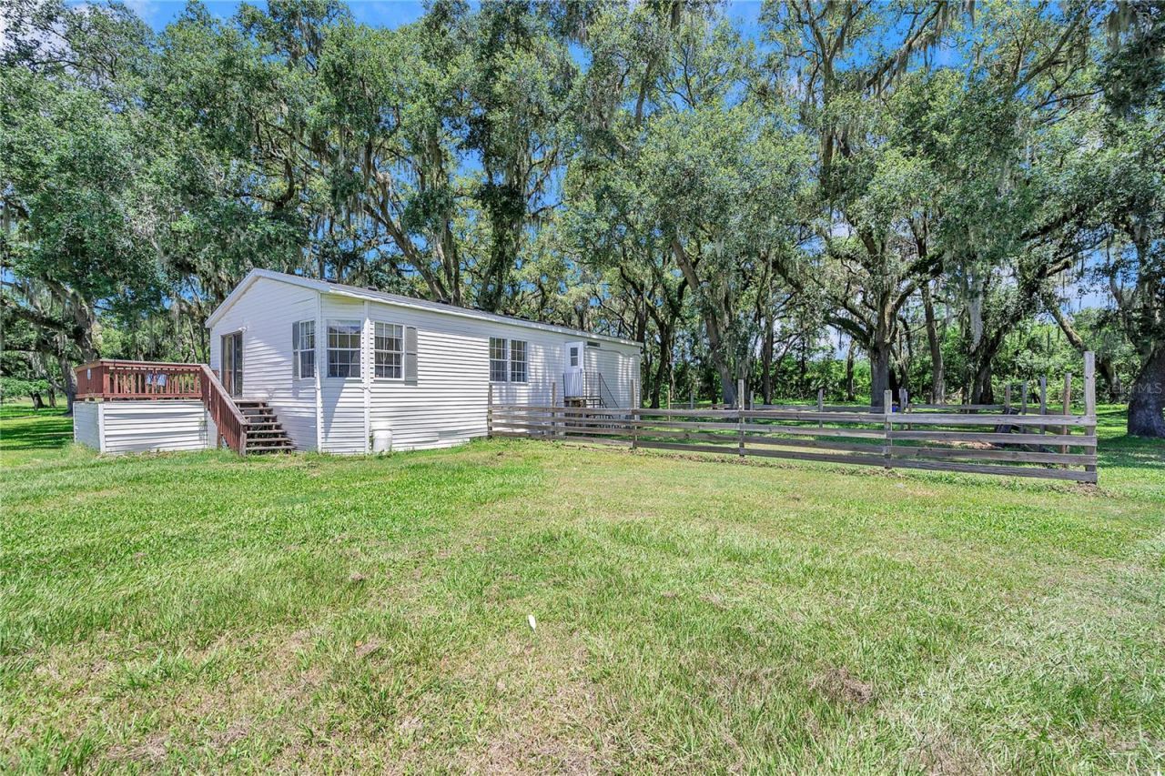7405 Williams Road, Seffner, FL 33584 Photo