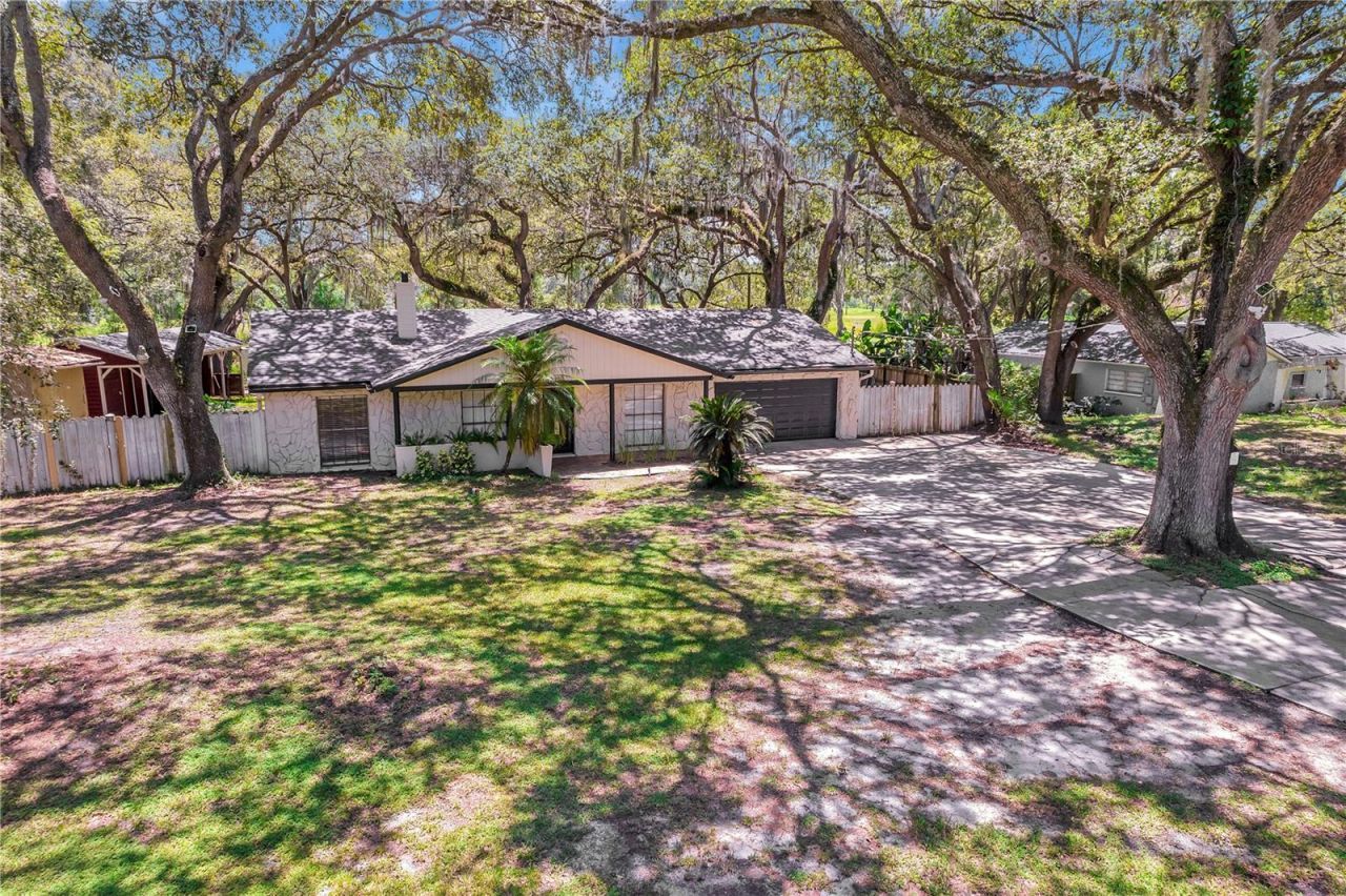 7405 Williams Road, Seffner, FL 33584 Photo