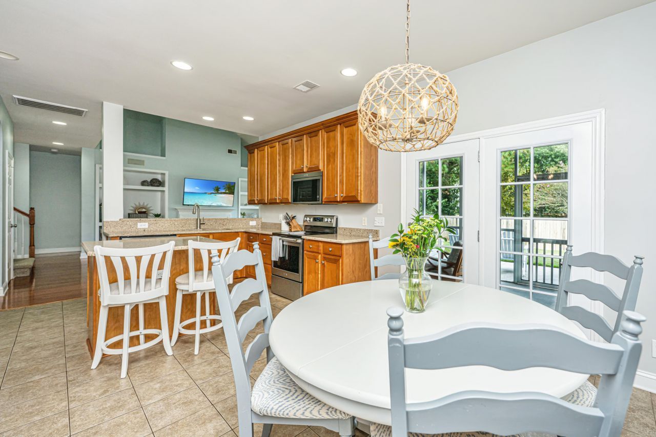 7302 Brown Thrasher Court Photo 19