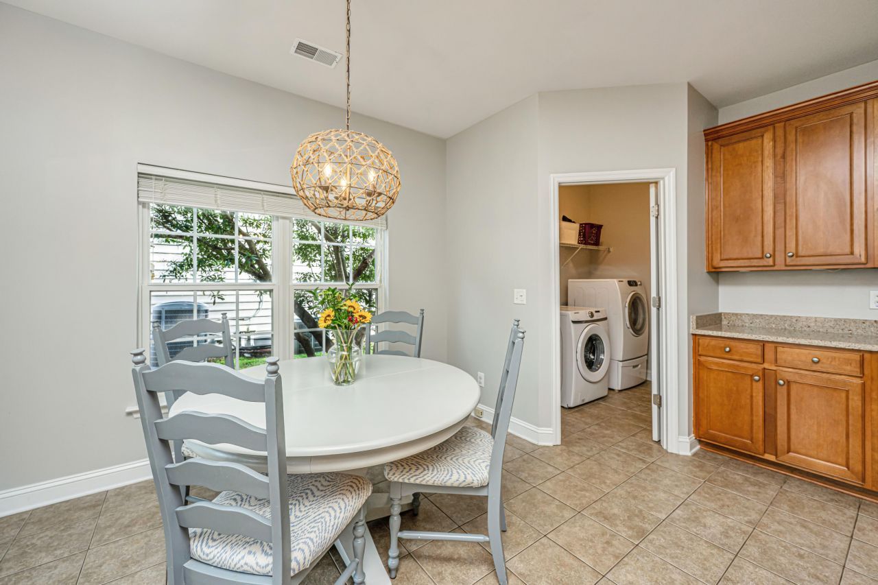 7302 Brown Thrasher Court Photo 20