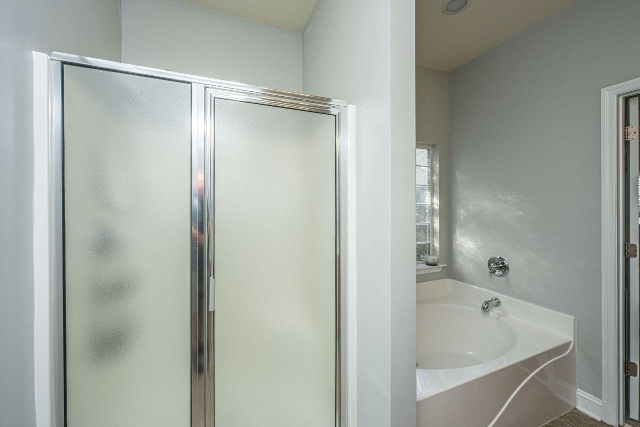 7302 Brown Thrasher Court Photo 29