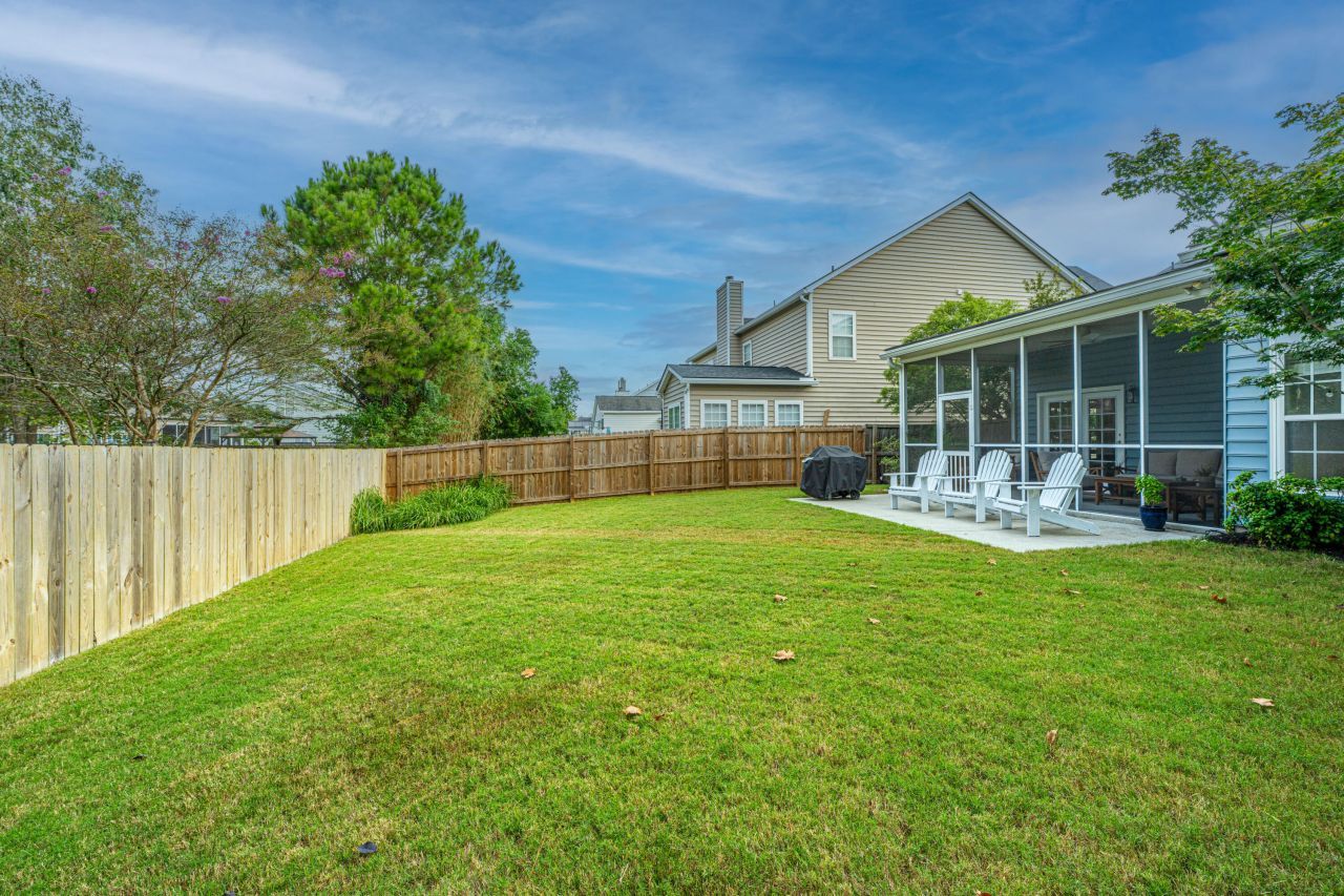 7302 Brown Thrasher Court Photo 46