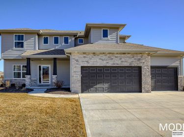 8205 S 196 Street , Gretna, NE 68028