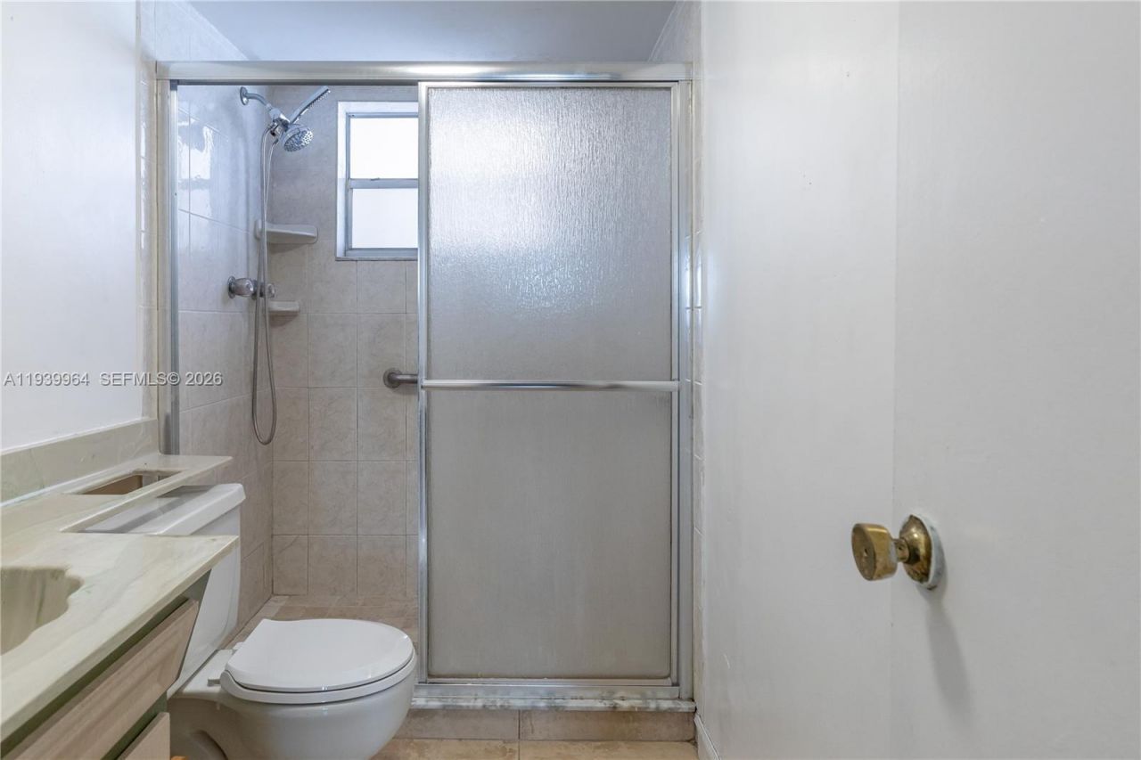 3990 NW 42nd Ave, Unit 106, Lauderdale Lakes, FL 33319 Photo