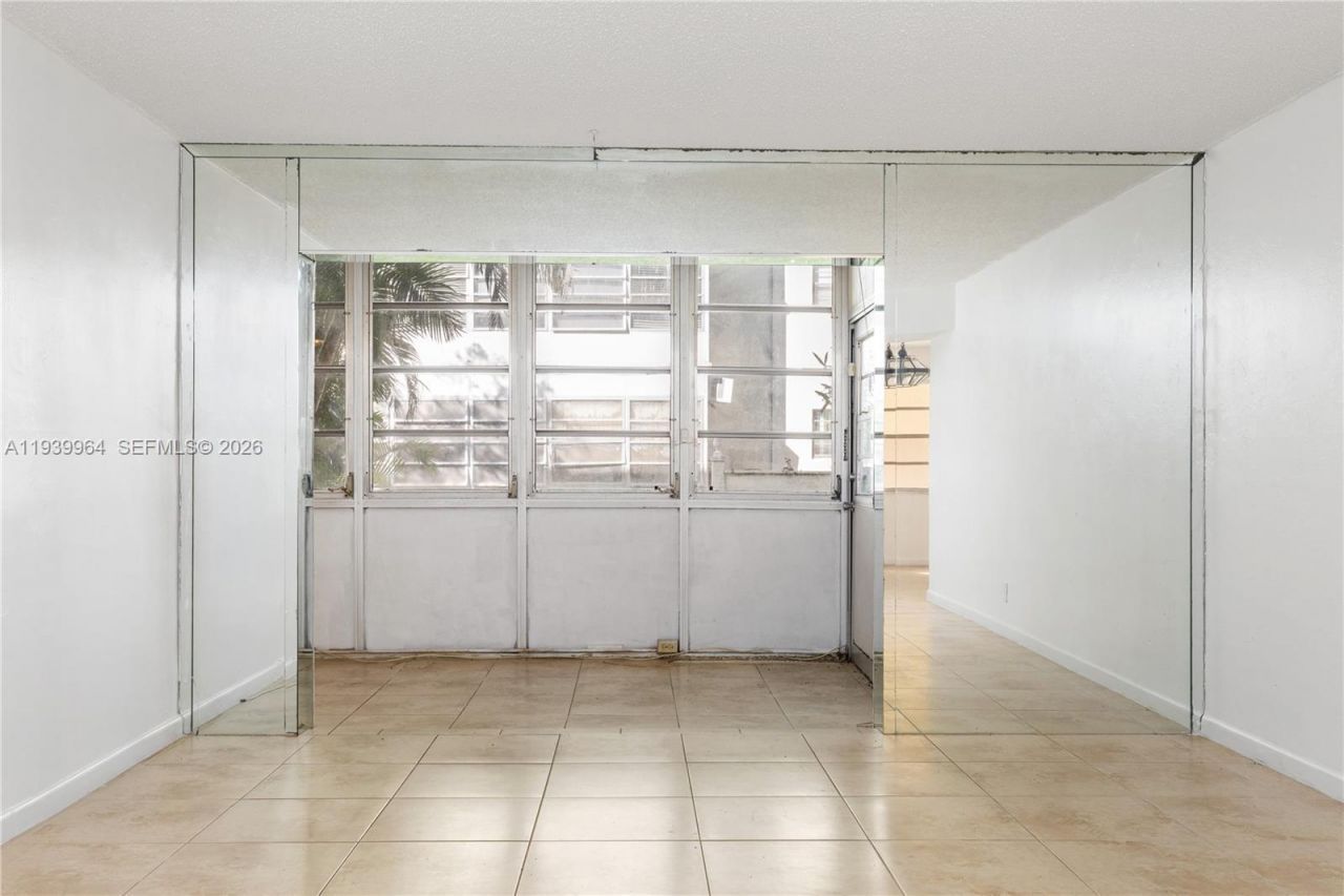 3990 NW 42nd Ave, Unit 106, Lauderdale Lakes, FL 33319 Photo