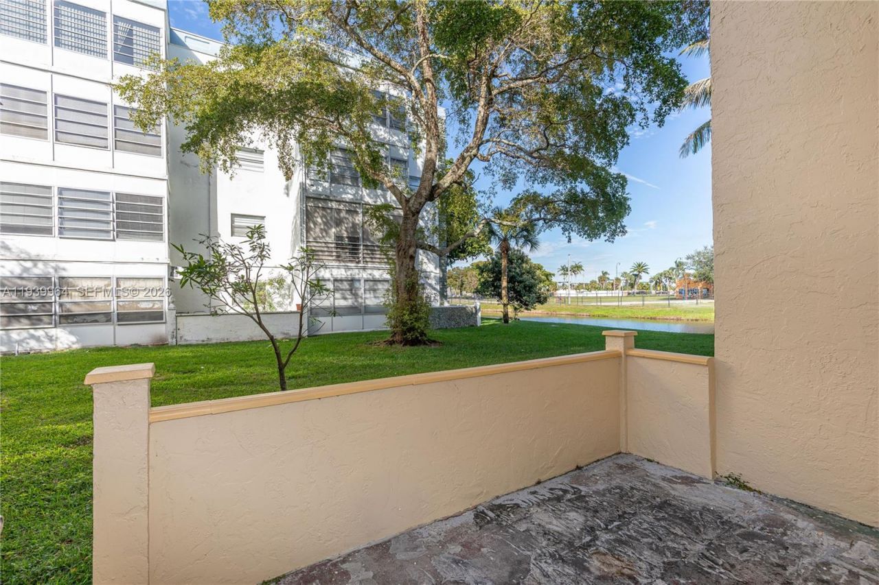 3990 NW 42nd Ave, Unit 106, Lauderdale Lakes, FL 33319 Photo