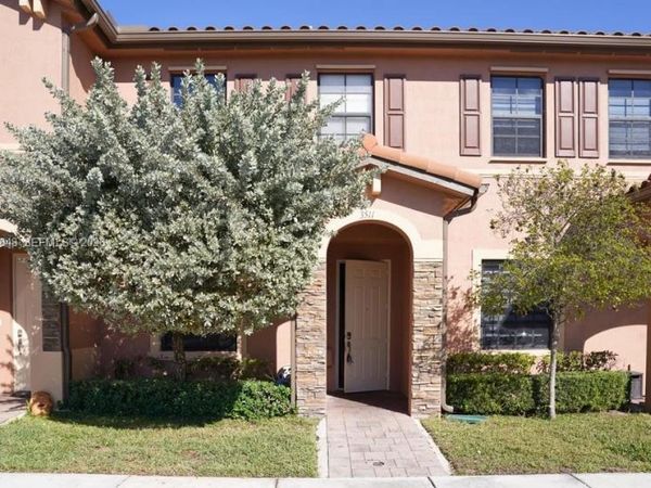 3511 W 89th Pl, Unit 3511, Hialeah, FL 33018