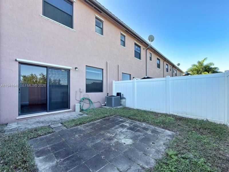 3511 W 89th Pl, Unit 3511, Hialeah, FL 33018 Photo