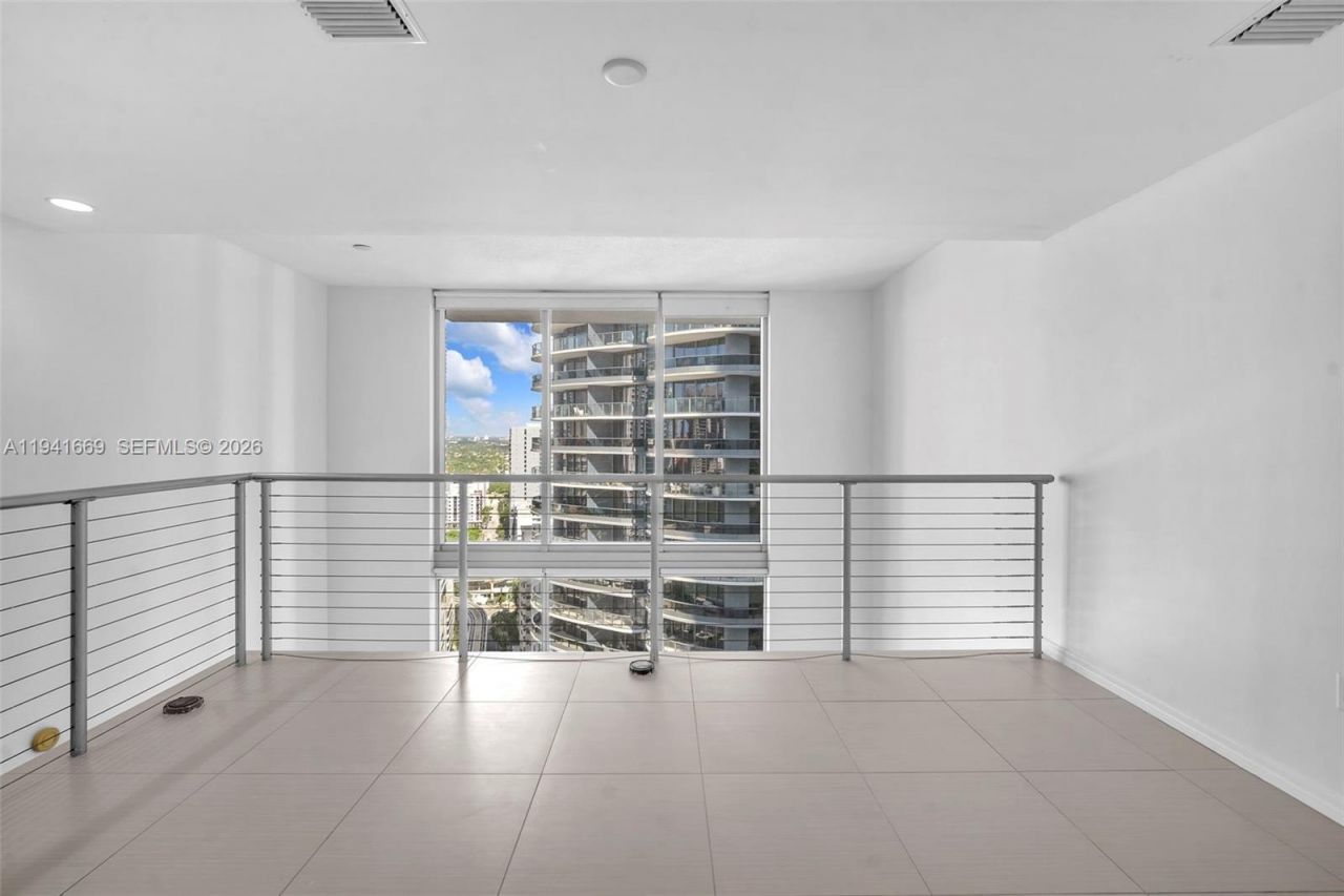 1050 Brickell Ave, Unit 2418, Miami, FL 33131 Photo