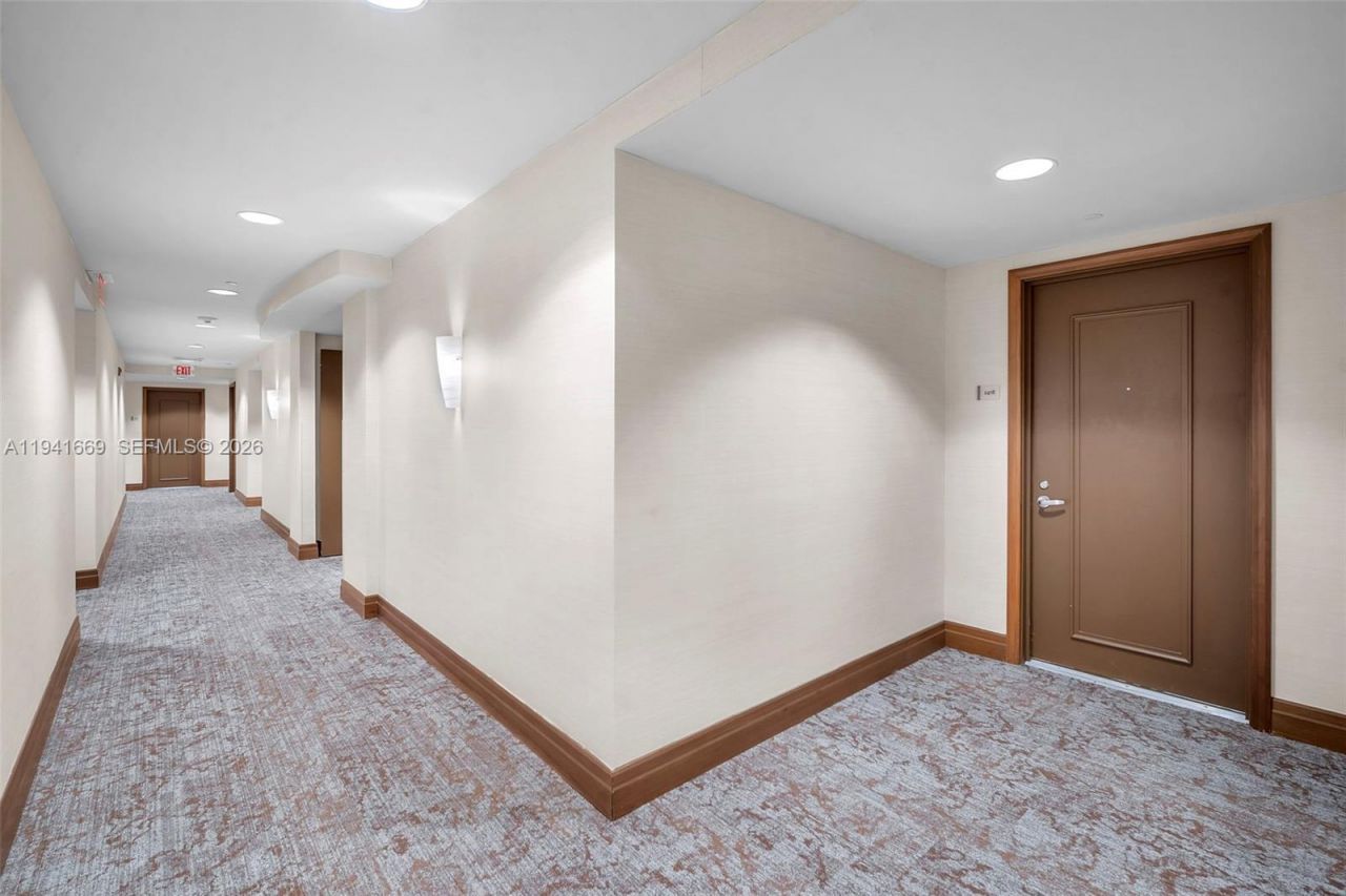 1050 Brickell Ave, Unit 2418, Miami, FL 33131 Photo