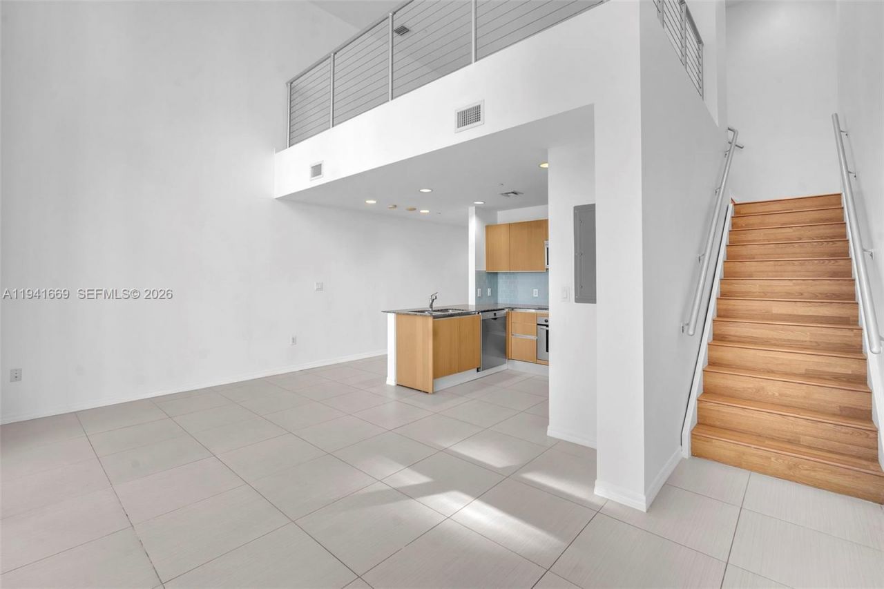 1050 Brickell Ave, Unit 2418, Miami, FL 33131 Photo